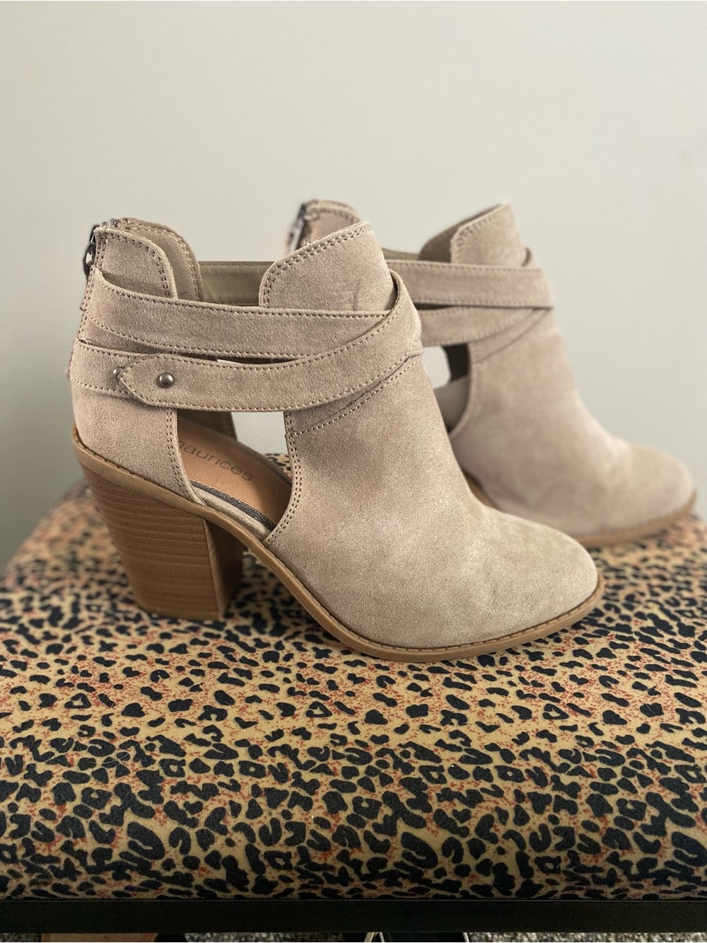 Maurices Taupe Cutout Zip Ankle Booties 6.5 Stacked Block Heel Chic Boho Earthy